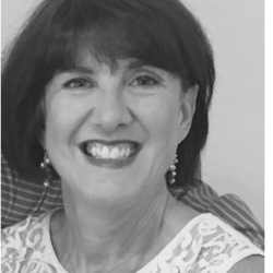 Susan Finck headshot